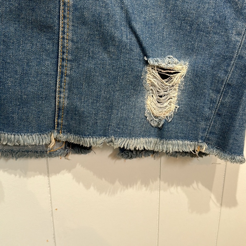 Denim Distressed Skirt - Picture 4 of 6